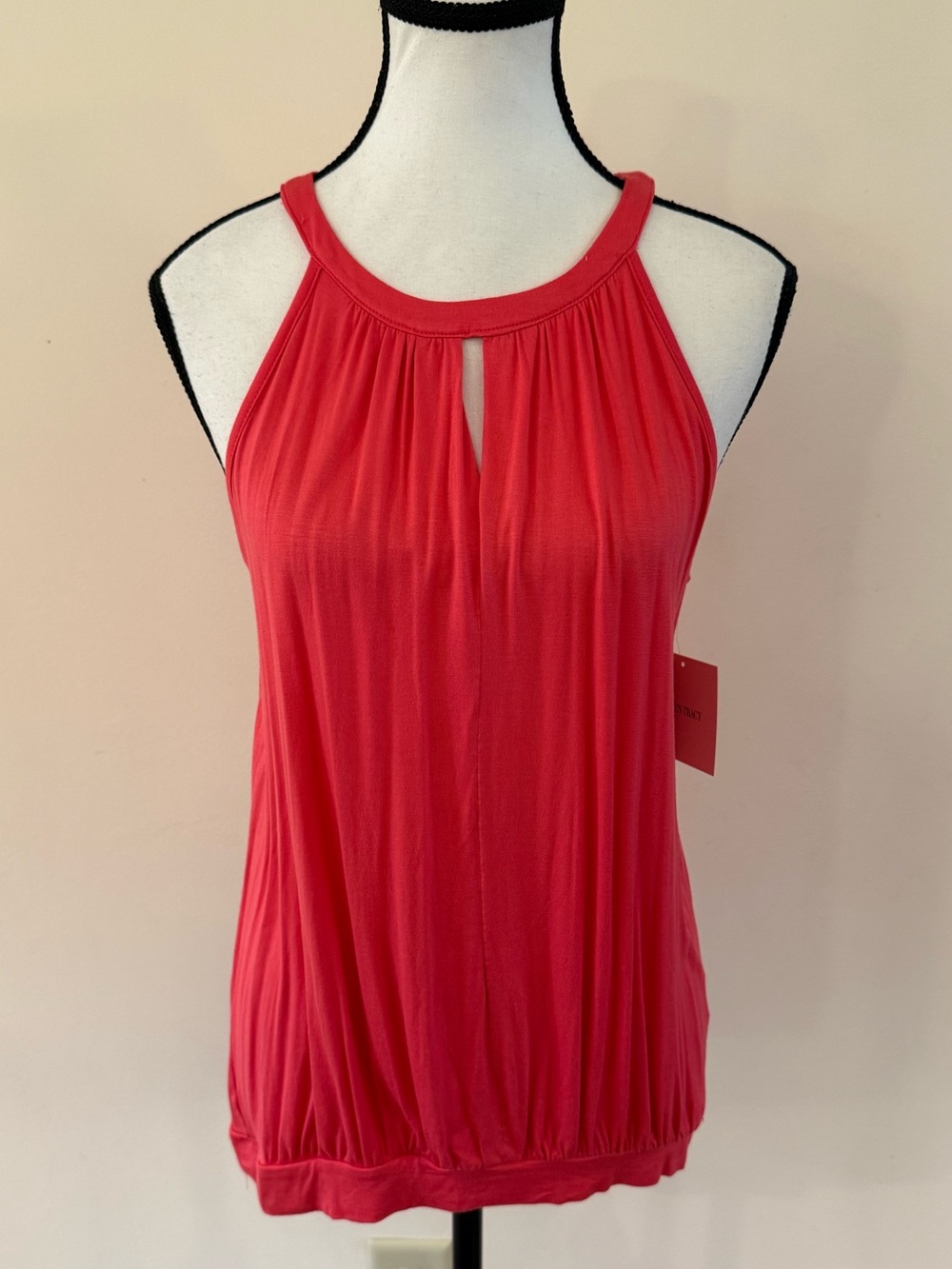 Ellen Tracy Red Sleeveless Halter Tank with Front Keyhole size Small